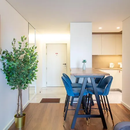 Hilcrown 19 By Lovelystay * Vila Nova de Gaia
