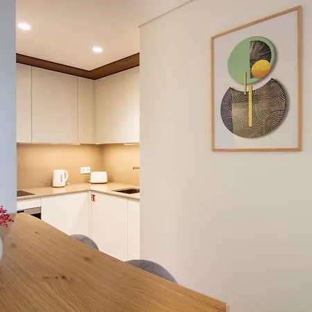 Hilcrown 19 By Lovelystay * וילה נובה דה גאיה