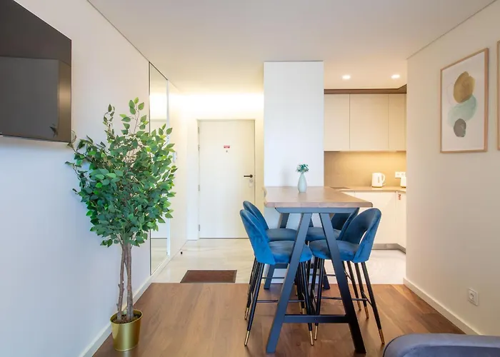 Hilcrown 19 By Lovelystay * וילה נובה דה גאיה